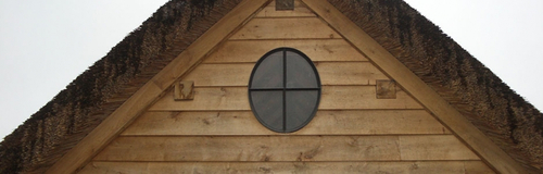 ossenoog_raam_ovaal_zwart_voor_overkapping_1