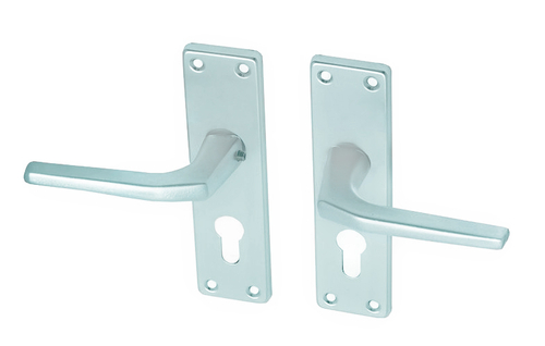 deurkruk_met_schild_aluminium_pc55_recht_model_2