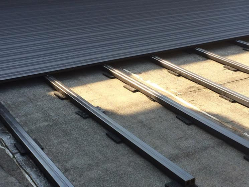 rubberen_tegeldragers_toegepast