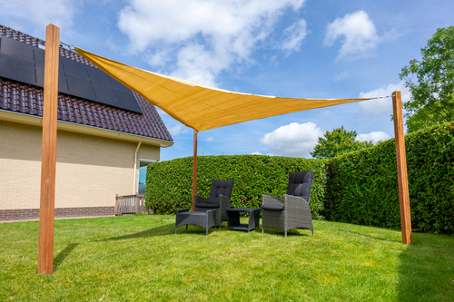 schaduwdoek_driehoek_gebroken_wit_3_1