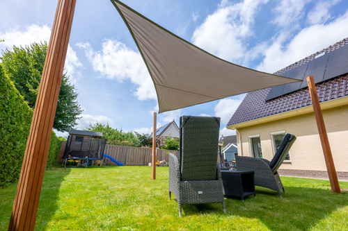 schaduwdoek_grijs_driehoek_3