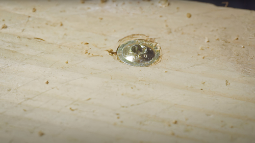 Tellerkopschroefgelekopinbalk