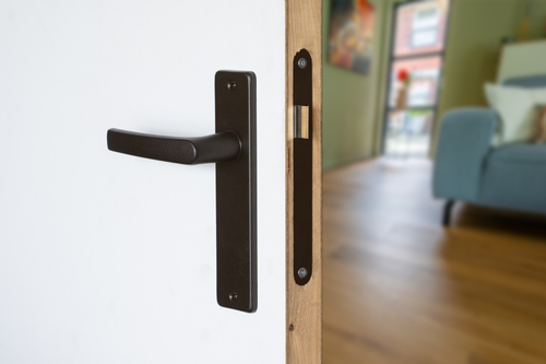 zwarte_deurklink_met_slot_compleet_loopslot_per_set