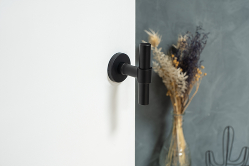 66_Lavuzo_PesaroZwartRond