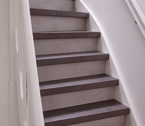 StootbordenBetonLichtgrijs_OverzettredenAntracietBeton